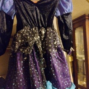 Little girl dress size small